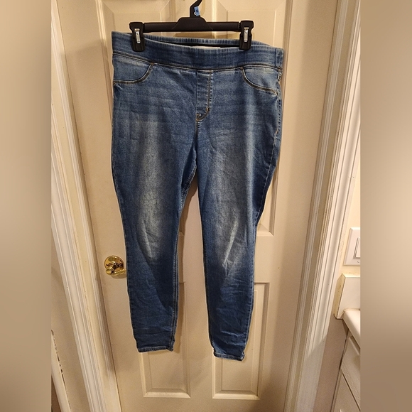Old navy Rockstar pull on jeggings medium wash size 14 - Picture 1 of 6